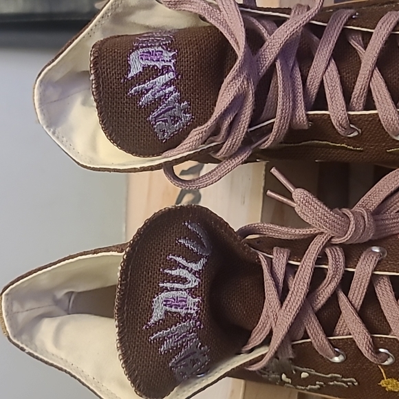 Converse - Picture 5 of 7